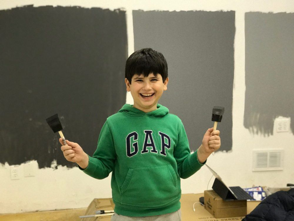 Preparation of painting Isa Aydin photography studio
