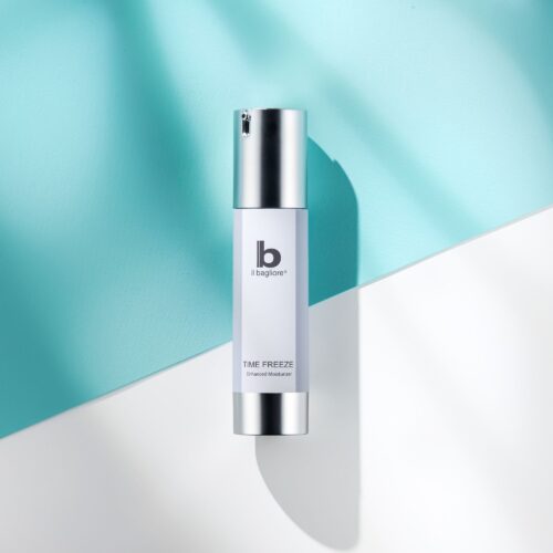 Commercial lifestyle cosmetic skin care products photoshoot by Isa Aydin