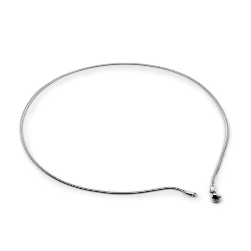 eCommerce shot on white for a silver chain for amazon listing