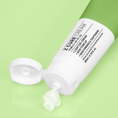 Face cream image with texture on a green background for an eCommerce listing