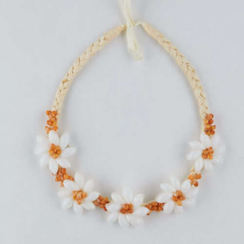Props sea ​​shells necklace photoshoot on a white background by Isa Aydin nj ny la